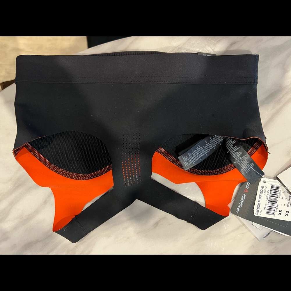 NWT Reebok Sports Bra Puremove - Picture 3 of 3